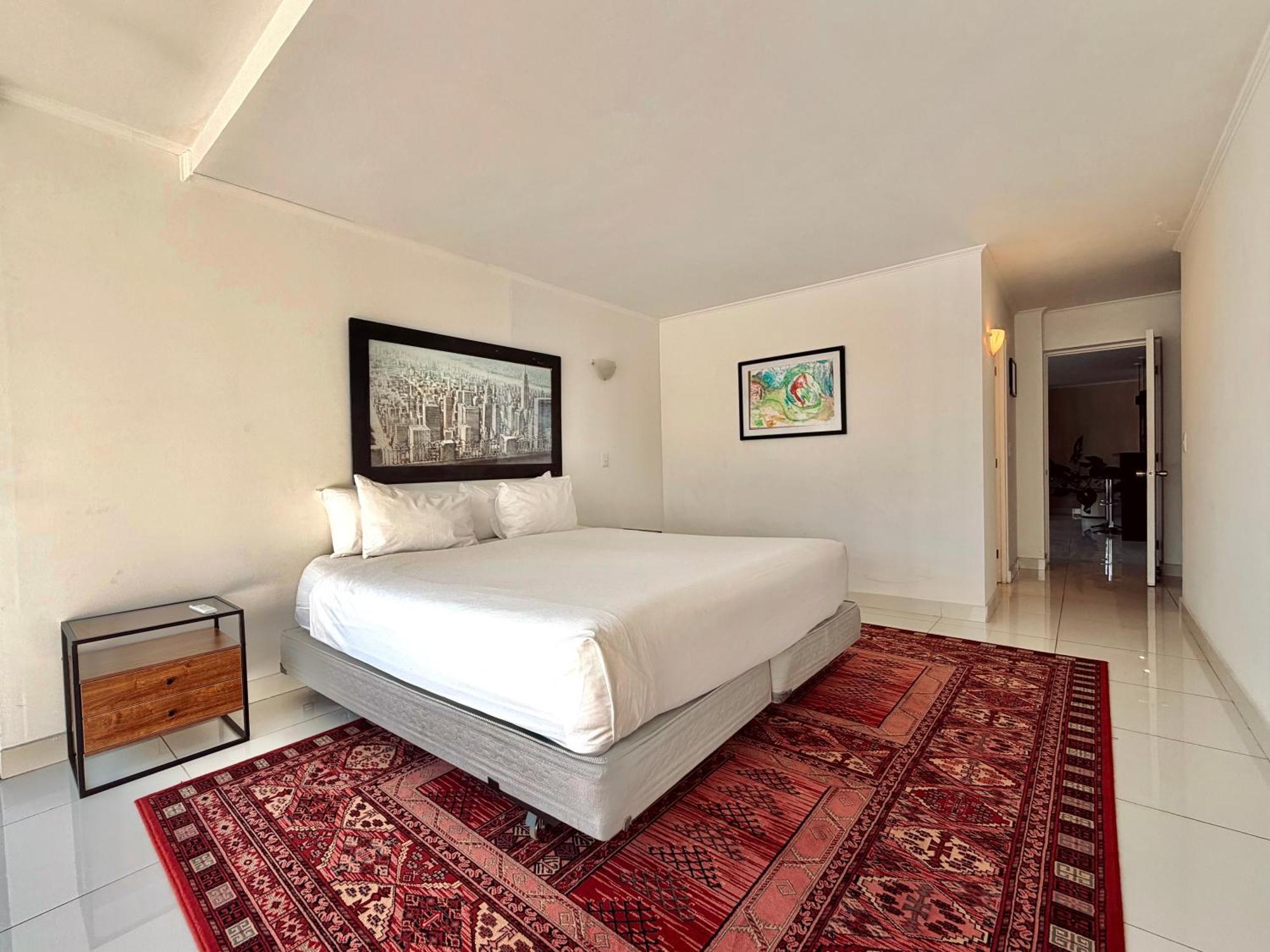 Two-Bedroom Deluxe Apartment with Balcony